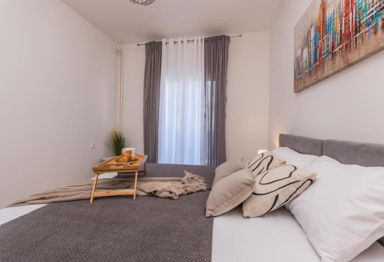 Apartmani A&M Biograd Na Moru Extérieur photo