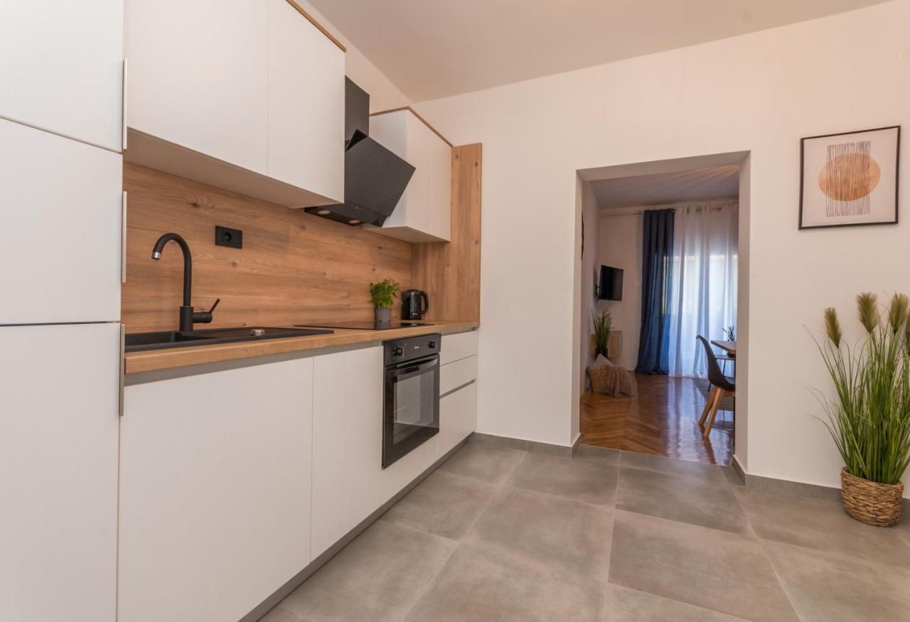 Apartmani A&M Biograd Na Moru Extérieur photo