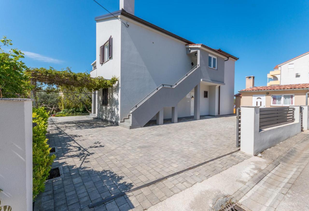 Apartmani A&M Biograd Na Moru Extérieur photo