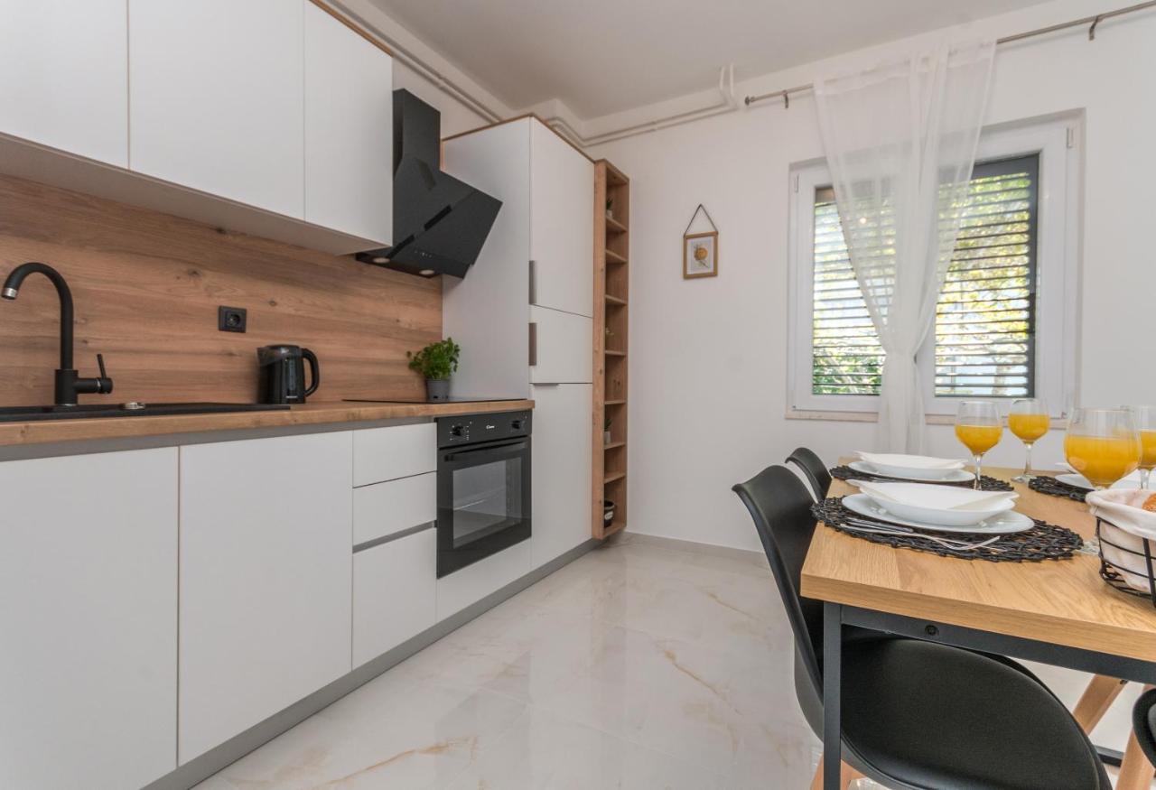 Apartmani A&M Biograd Na Moru Extérieur photo