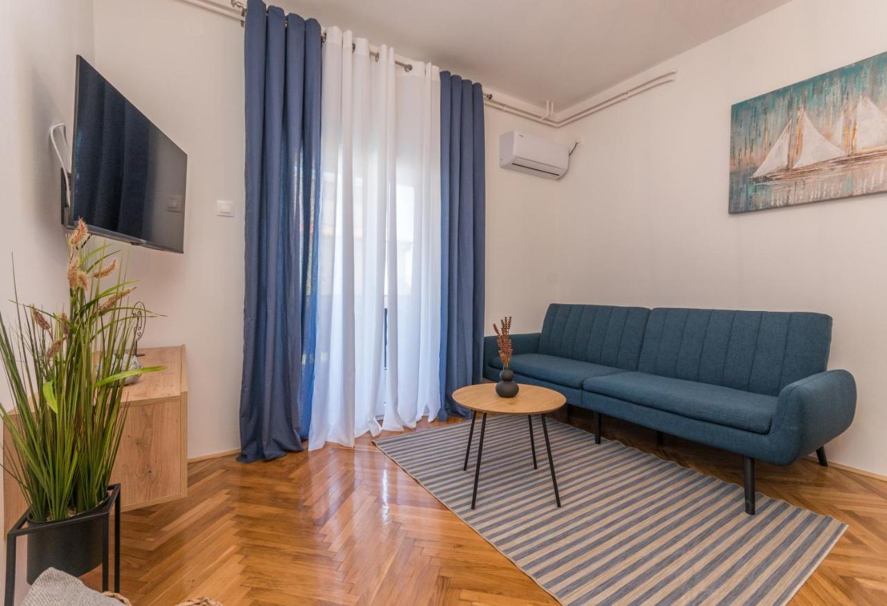 Apartmani A&M Biograd Na Moru Extérieur photo