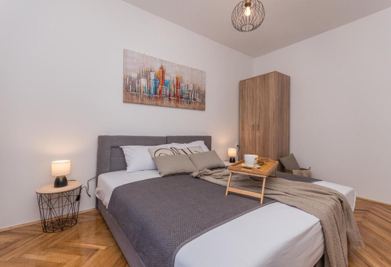 Apartmani A&M Biograd Na Moru Extérieur photo