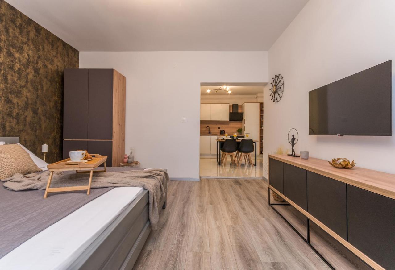 Apartmani A&M Biograd Na Moru Extérieur photo