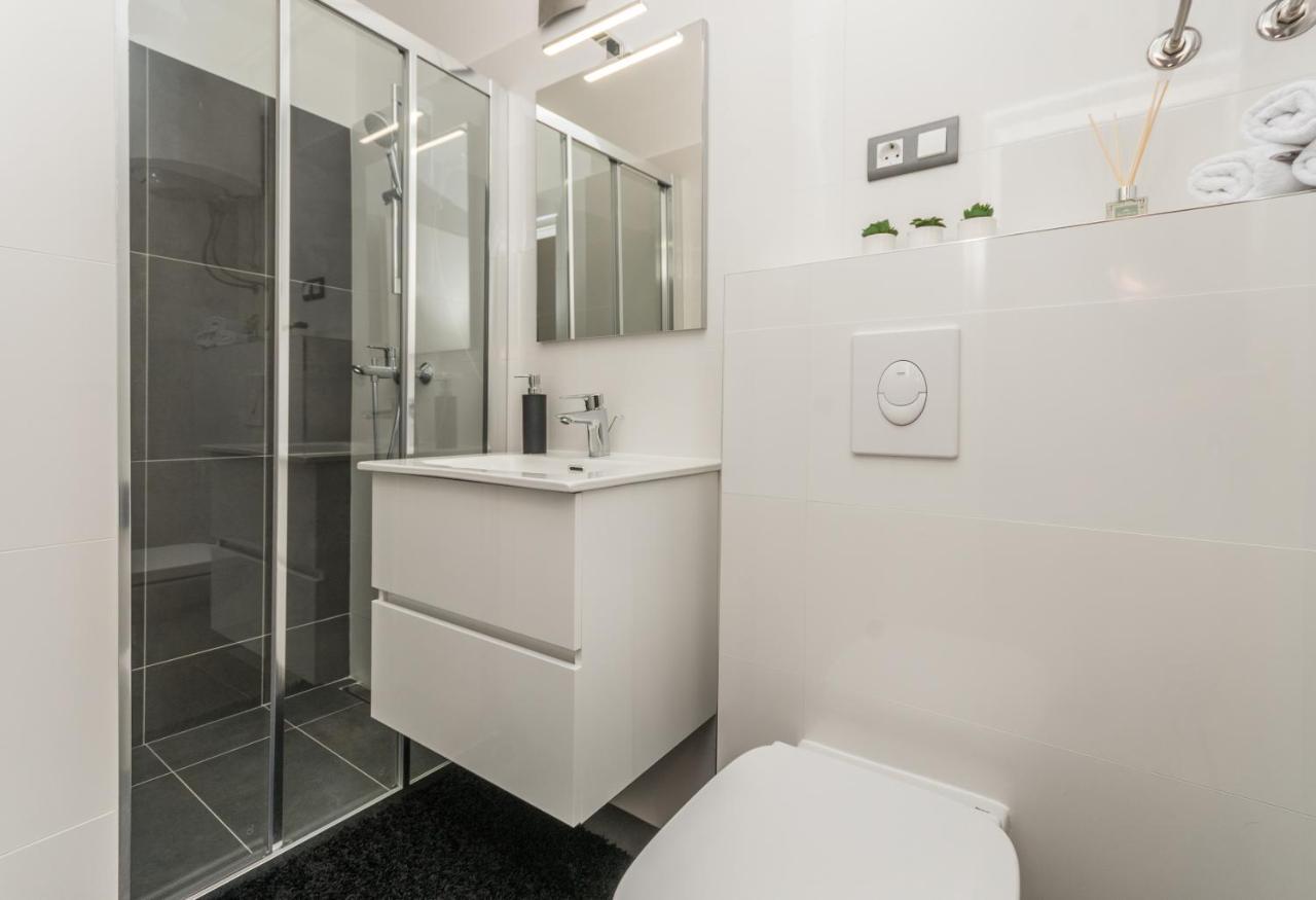 Apartmani A&M Biograd Na Moru Extérieur photo
